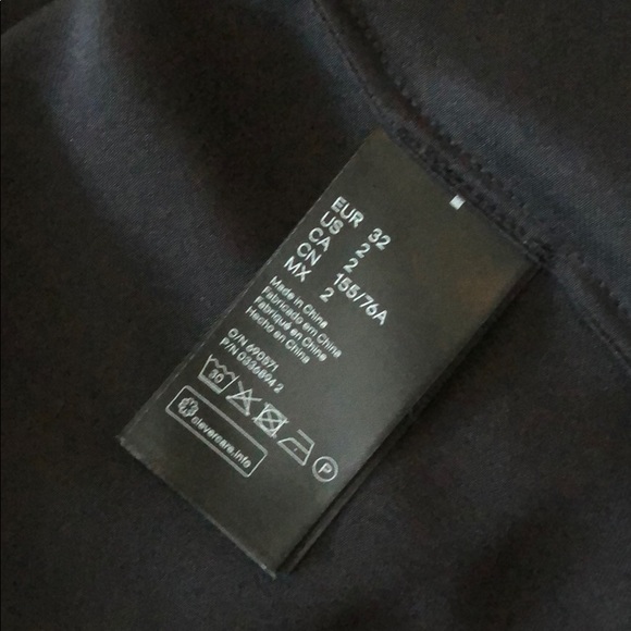 Balmain H&M Silk Jacket in Black Gold Buttons SZ 2 - Picture 6 of 9